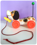 VINTAGE 1960’s 1965 FISHER PRICE LITTLE SNOOPY 693 DOG PULL ALONG TOY