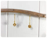 VINTAGE ANTIQUE GOLD BEATEN BRASS DISC SIMPLE ROUND COIN MINIMAL DAINTY DANGLE DROP EARRINGS
