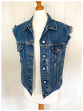 VINTAGE 80’s LEVI’S BLUE DENIM DISTRESSED GILET WAISTCOAT JACKET S UK10-12