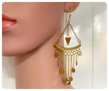 VINTAGE INDIAN ANTIQUE GOLD BRASS TRIANGLE MULTI DISC ROUND COIN CHANDELIER DANGLE DROP EARRINGS