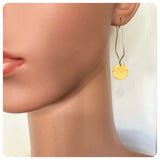 HANDMADE HAMMERED BEATEN BRASS SIMPLE DISC RHOMBUS WIRE EARRINGS MINIMAL PRIMITIVE TRIBAL VIKING
