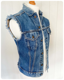 VINTAGE 80’s LEVI’S USA MADE DISTRESSED BLUE DENIM GILET TRUCKER WAISTCOAT VEST JACKET XS
