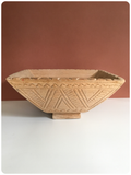 VINTAGE HAND CARVED ROUGH RUSTIC PRIMITIVE WOODEN AZTEC BOWL