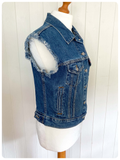 VINTAGE 80’s LEVI’S BLUE DENIM DISTRESSED GILET WAISTCOAT JACKET S UK10-12