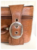 VINTAGE 1960’s 70’s DEEP TAN FAUX LEATHER LUGGAGE WEEKEND BAG CASE RETRO SUITCASE