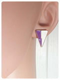VINTAGE 80’s PURPLE WHITE ENAMEL ANTIQUE GOLD BRASS TRIANGLE GEOMETRIC LIGHTNING STUD EARRINGS