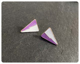 VINTAGE 80’s PURPLE WHITE ENAMEL ANTIQUE GOLD BRASS TRIANGLE GEOMETRIC LIGHTNING STUD EARRINGS