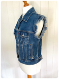 VINTAGE 80’s LEVI’S BLUE DENIM DISTRESSED GILET WAISTCOAT JACKET S UK10-12