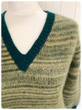 VINTAGE 1970s HAND KNIT KNITTED GREEN WOOL V NECK JUMPER TOP BOHO HIPPIE UK10-12