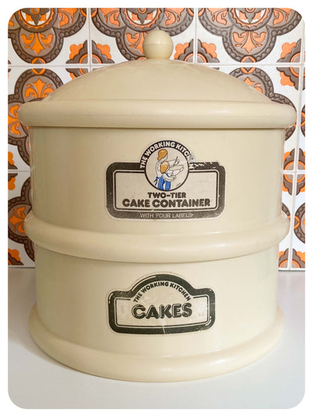 VINTAGE 1970’s THE WORKING KITCHEN CREAM PLASTIC TWO TIER STACKING LARGE CAKE CONTAINER STORAGE COUNTRY COTTAGE RETRO KITCHEN