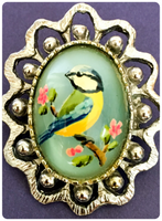 VINTAGE ANTIQUE SILVER & RESIN HAND PAINTED BLUE TIT BIRD BROOCH